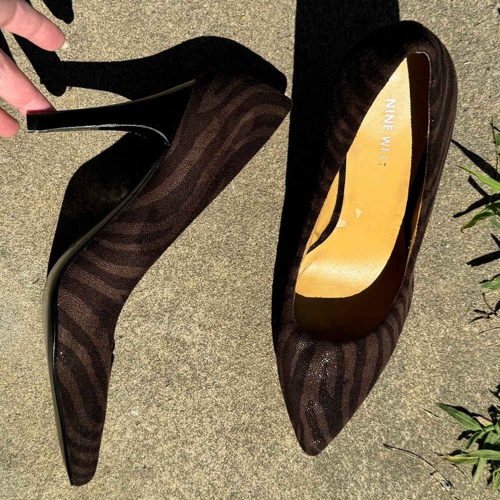 Nine West animal print suede-like heel in black and brown with slight shimmer